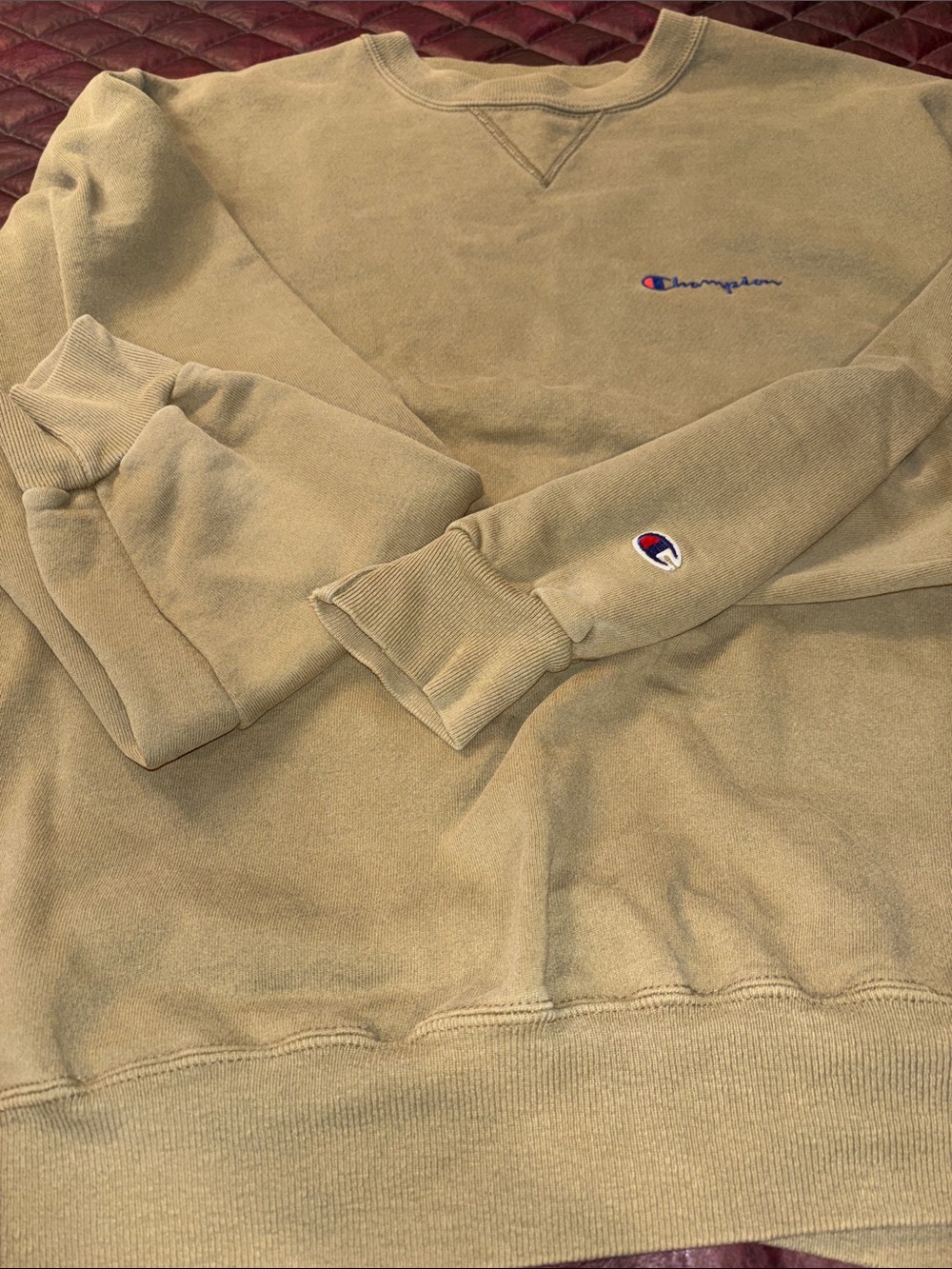 Champion Men’s Crewneck Sweatshirt in Olive